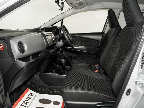 Toyota Vitz III (XP130) Рестайлинг с пробегом 2014 года, цена 780 500 рублей, 77702 км, хэтчбек, Автокод Объявления