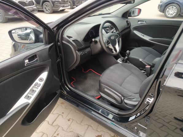 Hyundai Solaris I с пробегом 2012 года, цена 798 000 рублей, 179795 км, седан, Автокод Объявления