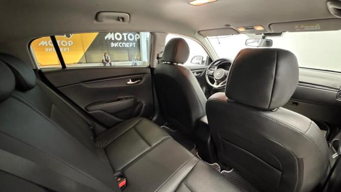 Kia Rio IV с пробегом 2019 года, цена 1 320 000 рублей, 201932 км, хэтчбек, Автокод Объявления