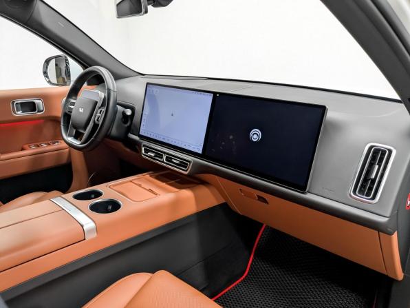 Li Auto (Lixiang) L7 I с пробегом 2023 года, цена 5 550 000 рублей, 57490 км, внедорожник, Автокод Объявления
