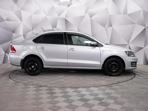 Volkswagen Polo V Рестайлинг с пробегом 2016 года, цена 898 000 рублей, 227000 км, седан, Автокод Объявления