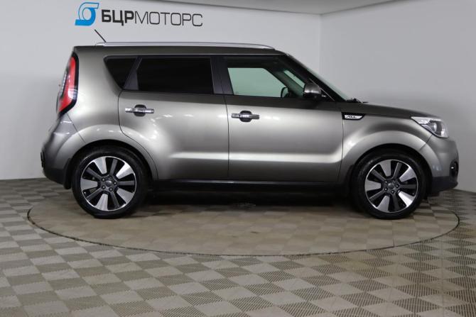 Kia Soul II Рестайлинг с пробегом 2019 года, цена 1 749 990 рублей, 91221 км, хэтчбек, Автокод Объявления