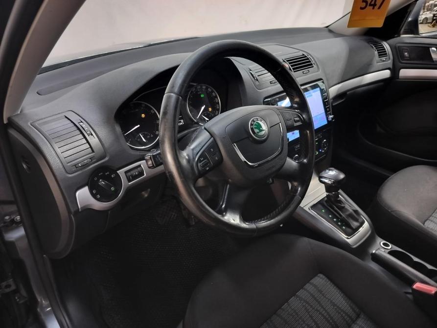 Skoda Octavia II (A5) Рестайлинг Санкт-Петербург  - изображение 9