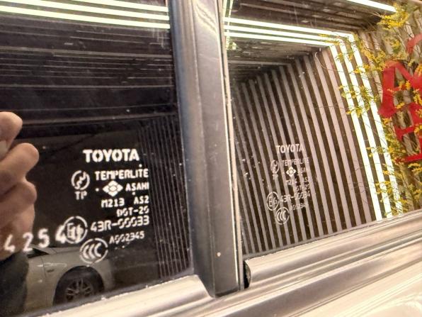 Toyota Land Cruiser 100 Series Рестайлинг 2 с пробегом 2006 года, цена 2 399 000 рублей, 357000 км, внедорожник, Автокод Объявления
