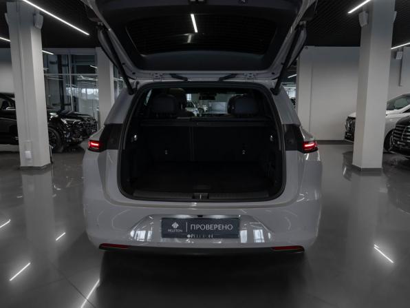 Li Auto (Lixiang) L6 с пробегом 2024 года, цена 5 440 000 рублей, 48096 км, внедорожник, Автокод Объявления