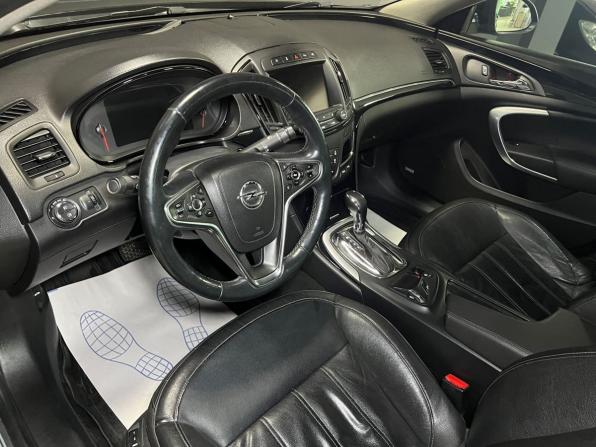 Opel Insignia I Рестайлинг с пробегом 2013 года, цена 1 179 000 рублей, 261059 км, седан, Автокод Объявления