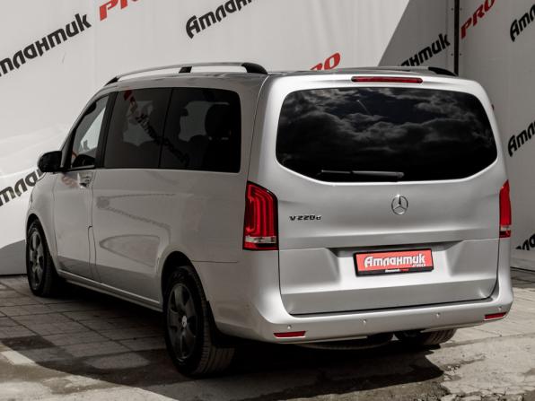 Mercedes-Benz V-Класс III (W447) с пробегом 2018 года, цена 4 100 000 рублей, 155699 км, минивэн, Автокод Объявления