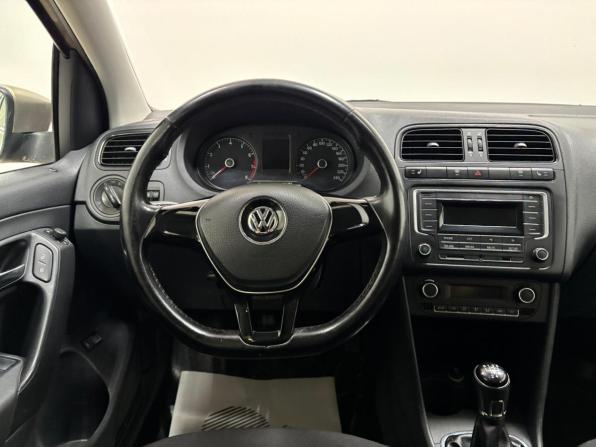 Volkswagen Polo V Рестайлинг с пробегом 2016 года, цена 1 045 000 рублей, 157552 км, седан, Автокод Объявления