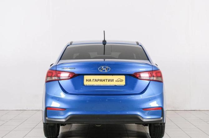 Hyundai Solaris II с пробегом 2017 года, цена 1 399 000 рублей, 77000 км, седан, Автокод Объявления