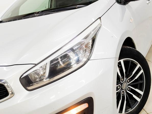 Kia Ceed II Рестайлинг с пробегом 2017 года, цена 953 800 рублей, 201935 км, хэтчбек, Автокод Объявления