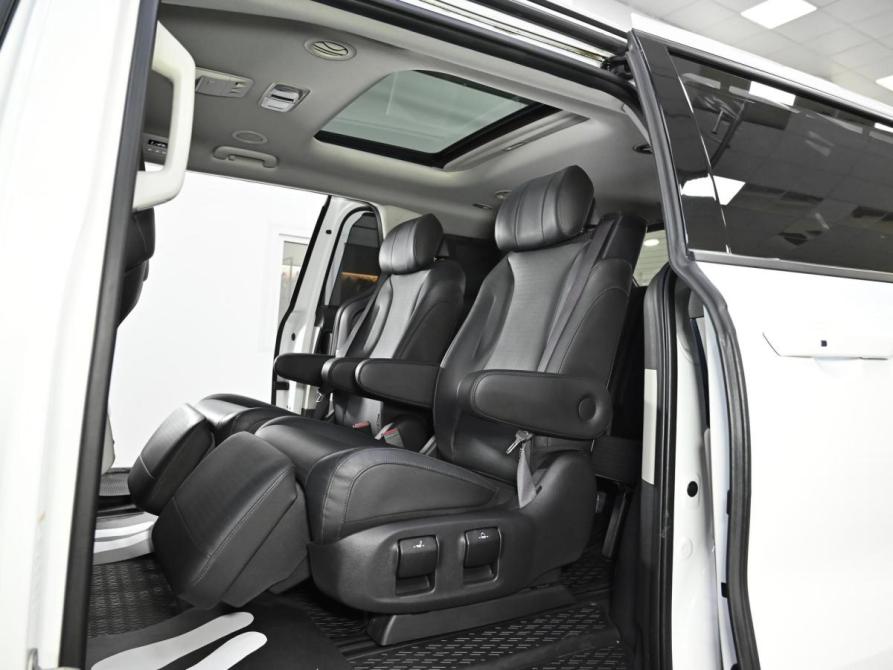 Kia Carnival IV Москва  - изображение 24