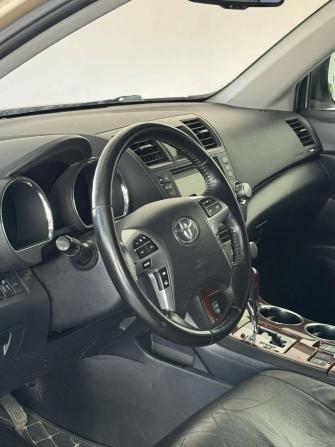 Toyota Highlander II (XU40) Рестайлинг с пробегом 2011 года, цена 1 370 000 рублей, 140000 км, внедорожник, Автокод Объявления