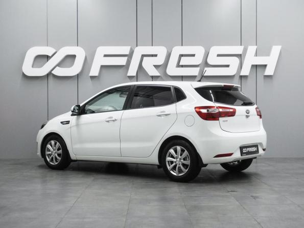 Kia Rio III Рестайлинг с пробегом 2015 года, цена 1 099 000 рублей, 136302 км, хэтчбек, Автокод Объявления