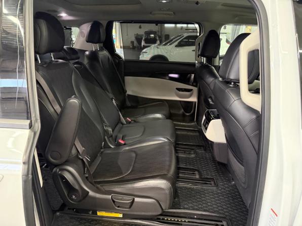 Kia Carnival IV с пробегом 2021 года, цена 3 997 000 рублей, 89682 км, минивэн, Автокод Объявления