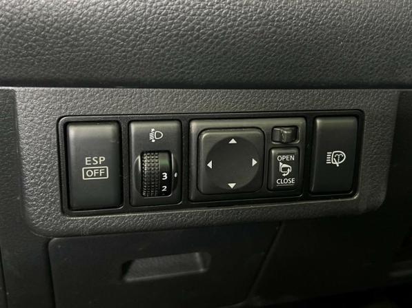 Nissan Tiida I Рестайлинг с пробегом 2013 года, цена 725 000 рублей, 168452 км, хэтчбек, Автокод Объявления