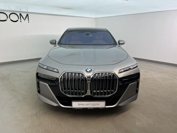 BMW 7 серии VII (G70) с пробегом 2024 года, цена 13 600 000 рублей, 13815 км, седан, Автокод Объявления