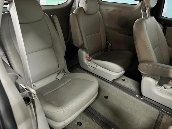 Kia Carnival III с пробегом 2018 года, цена 2 770 000 рублей, 111200 км, минивэн, Автокод Объявления