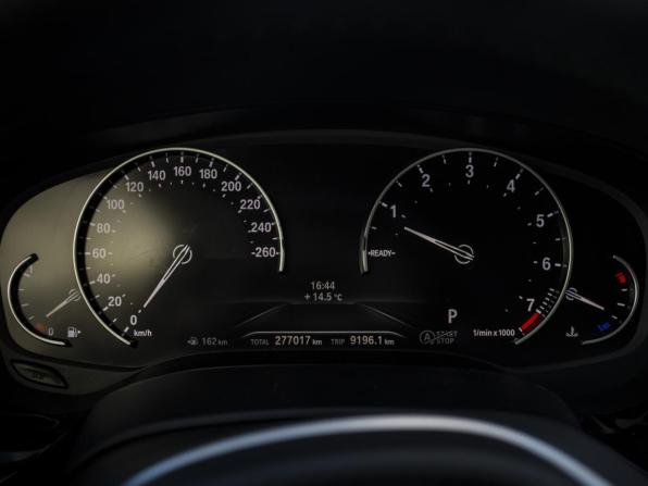 BMW 5 серии VII (G30/G31/G38) с пробегом 2017 года, цена 2 898 000 рублей, 276000 км, седан, Автокод Объявления