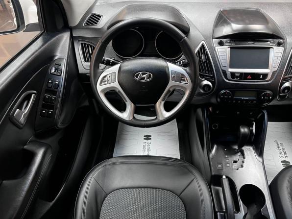 Hyundai ix35 I с пробегом 2011 года, цена 990 000 рублей, 306403 км, внедорожник, Автокод Объявления