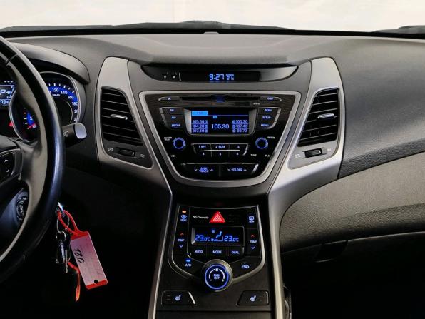Hyundai Elantra V (MD) Рестайлинг с пробегом 2014 года, цена 1 039 000 рублей, 132733 км, седан, Автокод Объявления