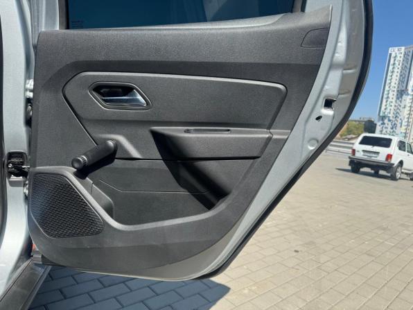 Dacia Duster II с пробегом 2019 года, цена 1 430 000 рублей, 105000 км, внедорожник, Автокод Объявления