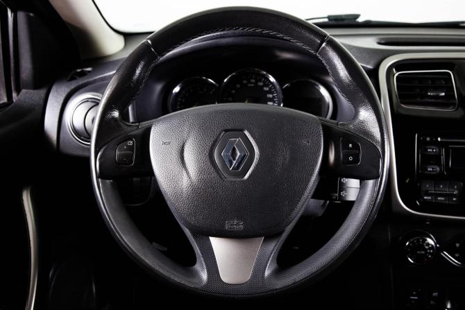 Renault Sandero II с пробегом 2016 года, цена 899 000 рублей, 133000 км, хэтчбек, Автокод Объявления