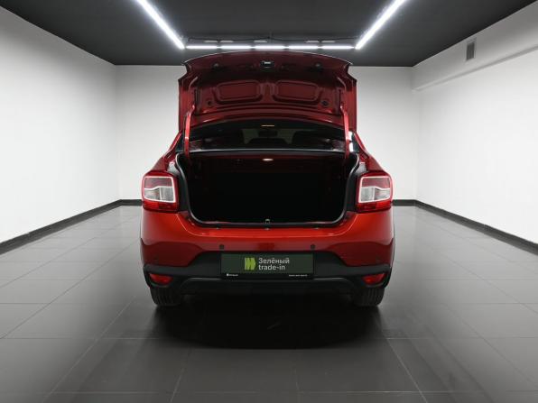 Renault Logan II Рестайлинг с пробегом 2018 года, цена 1 025 000 рублей, 111106 км, седан, Автокод Объявления