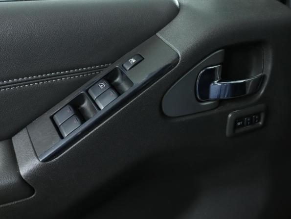 Nissan Pathfinder III Рестайлинг с пробегом 2011 года, цена 1 599 000 рублей, 244192 км, внедорожник, Автокод Объявления