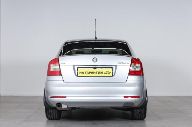 Skoda Octavia II (A5) Рестайлинг с пробегом 2010 года, цена 799 000 рублей, 293000 км, лифтбек, Автокод Объявления
