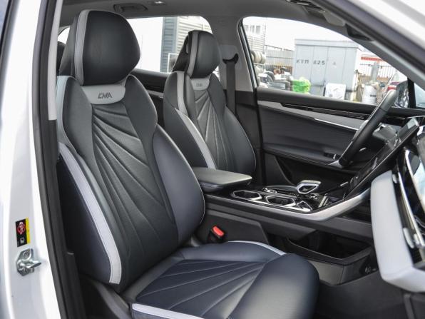 Geely Atlas II с пробегом 2024 года, цена 3 280 000 рублей, 30720 км, внедорожник, Автокод Объявления