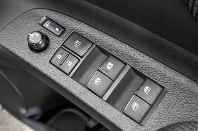 Toyota Sienta II с пробегом 2017 года, цена 1 439 000 рублей, 70500 км, компактвэн, Автокод Объявления