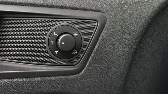 Skoda Yeti I Рестайлинг с пробегом 2017 года, цена 1 395 000 рублей, 1724602 км, внедорожник, Автокод Объявления