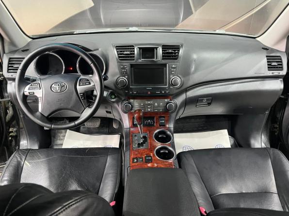 Toyota Highlander II (XU40) Рестайлинг с пробегом 2012 года, цена 1 590 000 рублей, 232599 км, внедорожник, Автокод Объявления