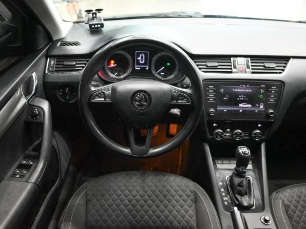 Skoda Octavia III (A7) Рестайлинг с пробегом 2018 года, цена 1 825 000 рублей, 140516 км, лифтбек, Автокод Объявления