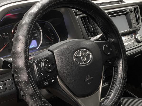 Toyota RAV4 IV (XA40) с пробегом 2015 года, цена 1 790 000 рублей, 221000 км, внедорожник, Автокод Объявления