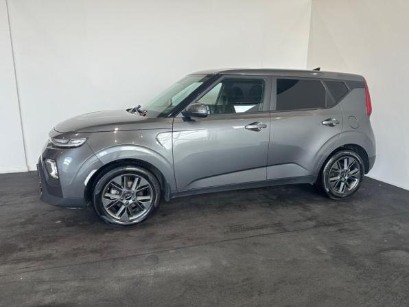 Kia Soul III Рестайлинг с пробегом 2022 года, цена 2 120 000 рублей, 99900 км, хэтчбек, Автокод Объявления