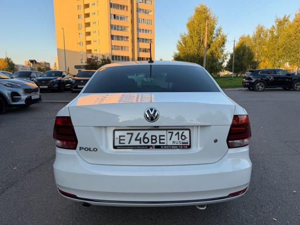 Volkswagen Polo V Рестайлинг с пробегом 2020 года, цена 1 169 900 рублей, 122000 км, седан, Автокод Объявления