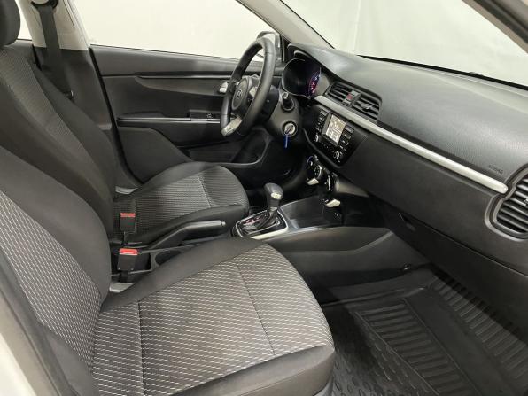 Kia Rio IV с пробегом 2019 года, цена 800 000 рублей, 357986 км, седан, Автокод Объявления
