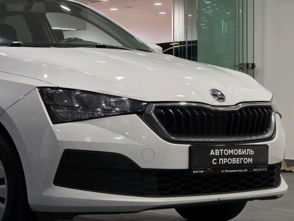 Skoda Rapid II с пробегом 2021 года, цена 1 250 000 рублей, 90988 км, лифтбек, Автокод Объявления