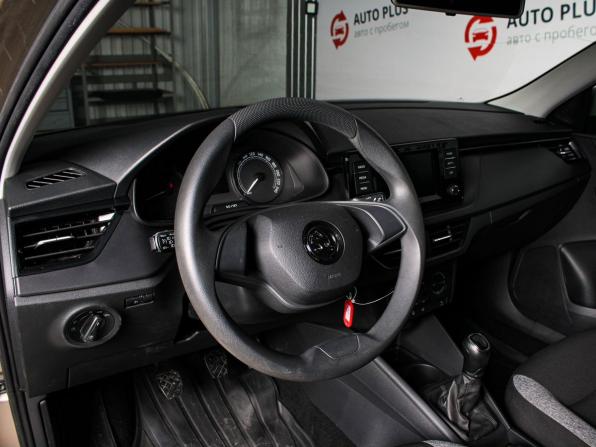 Skoda Rapid II с пробегом 2020 года, цена 1 220 000 рублей, 126000 км, лифтбек, Автокод Объявления
