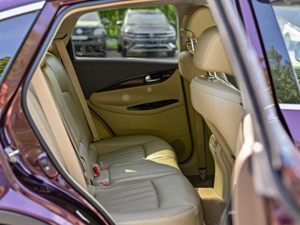 Infiniti QX50 I с пробегом 2014 года, цена 1 600 000 рублей, 180611 км, внедорожник, Автокод Объявления