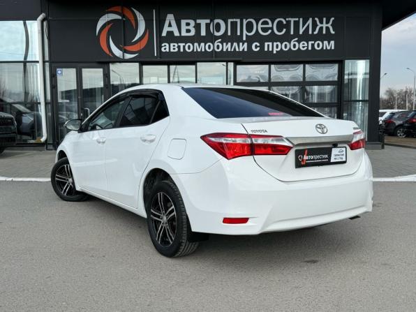 Toyota Corolla XI (E160 E170 E180) с пробегом 2014 года, цена 1 100 000 рублей, 172332 км, седан, Автокод Объявления
