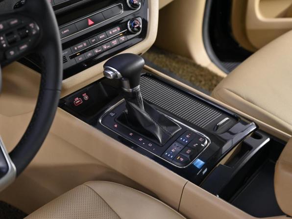 Kia Carnival III с пробегом 2018 года, цена 2 799 000 рублей, 92000 км, минивэн, Автокод Объявления