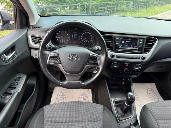 Hyundai Solaris II с пробегом 2017 года, цена 1 179 000 рублей, 92000 км, седан, Автокод Объявления