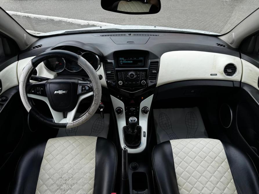 Chevrolet Cruze I Рестайлинг Пермь  - изображение 15