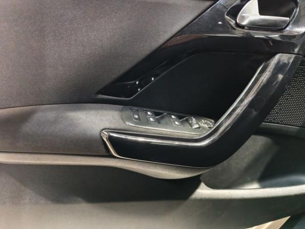Peugeot 208 I с пробегом 2013 года, цена 595 000 рублей, 208478 км, хэтчбек, Автокод Объявления