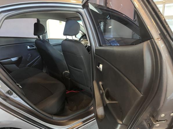 Kia Rio III Рестайлинг с пробегом 2015 года, цена 880 000 рублей, 183701 км, седан, Автокод Объявления