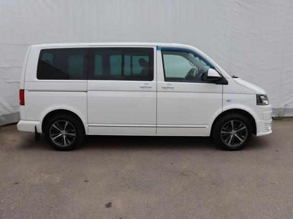 Volkswagen Multivan T5 Рестайлинг с пробегом 2013 года, цена 2 019 000 рублей, 204958 км, минивэн, Автокод Объявления