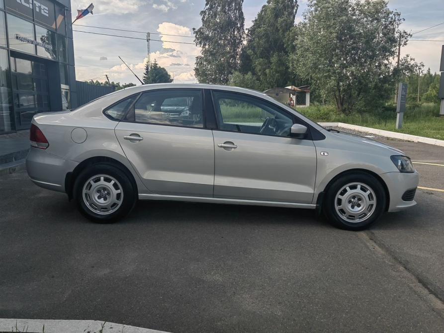Volkswagen Polo V Великие Луки  - изображение 4