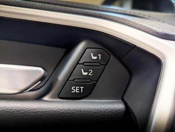 Toyota RAV4 V (XA50) с пробегом 2021 года, цена 3 820 000 рублей, 76500 км, внедорожник, Автокод Объявления